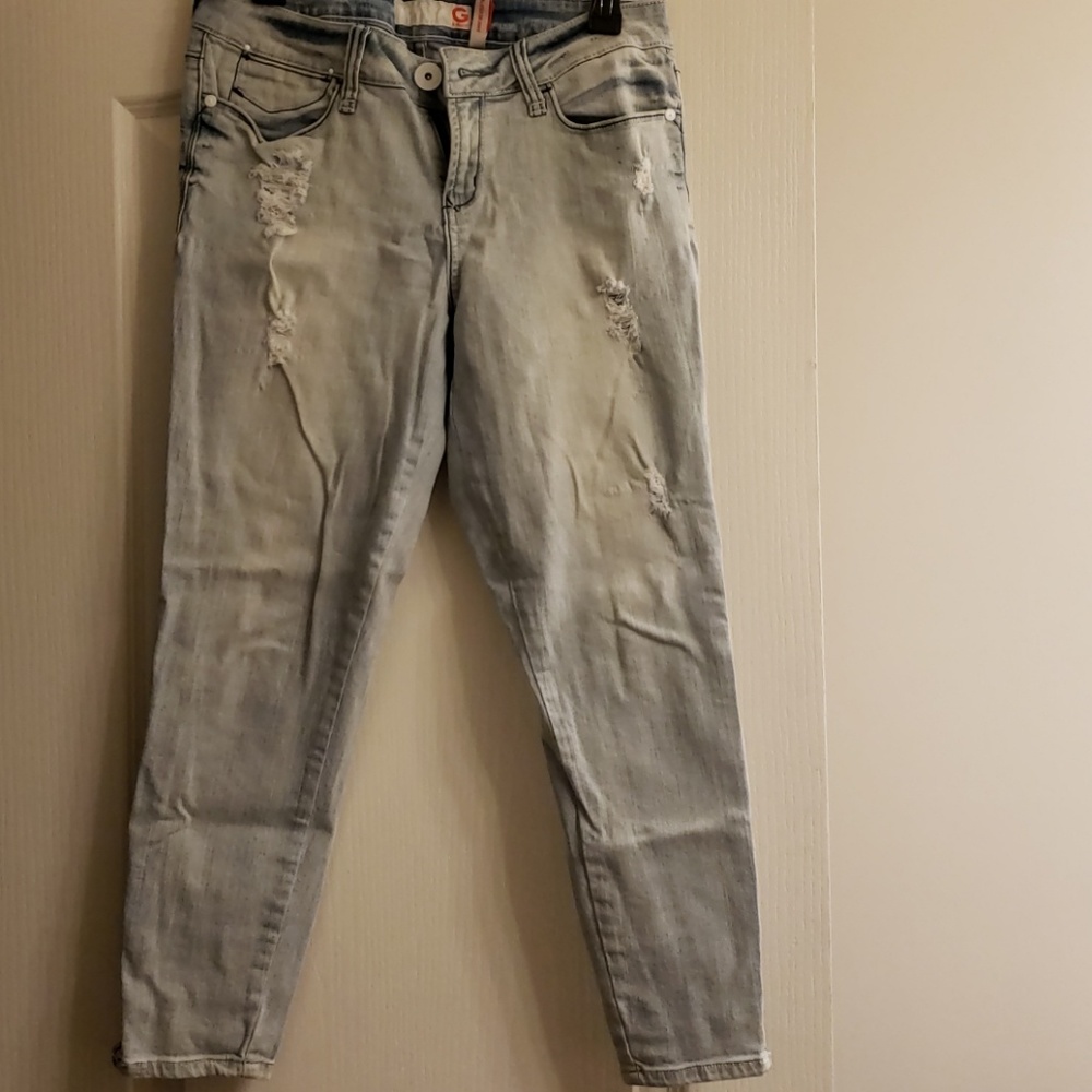 Capris